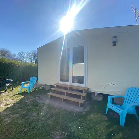 Camping Des Crocs Saint-Quentin-en-Tourmont Exterior photo